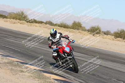 media/Dec-01-2025-Moto Forza (Mon) [[2daa91e15f]]/3-Beginner Group/Session 4 (Turn 10 Inside)/